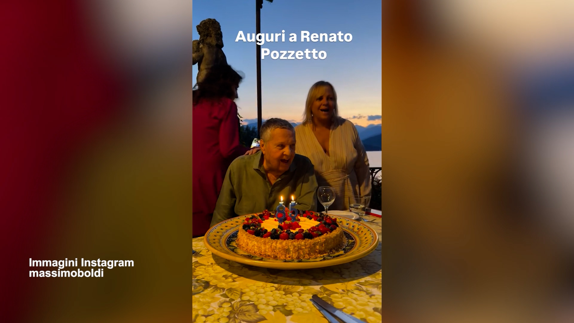 Renato Pozzetto compie 85 anni e spegne le candeline con amici e parenti: le immagini Renato Pozzetto compie 85 anni e spegne le candeline con amici e parenti: le immagini