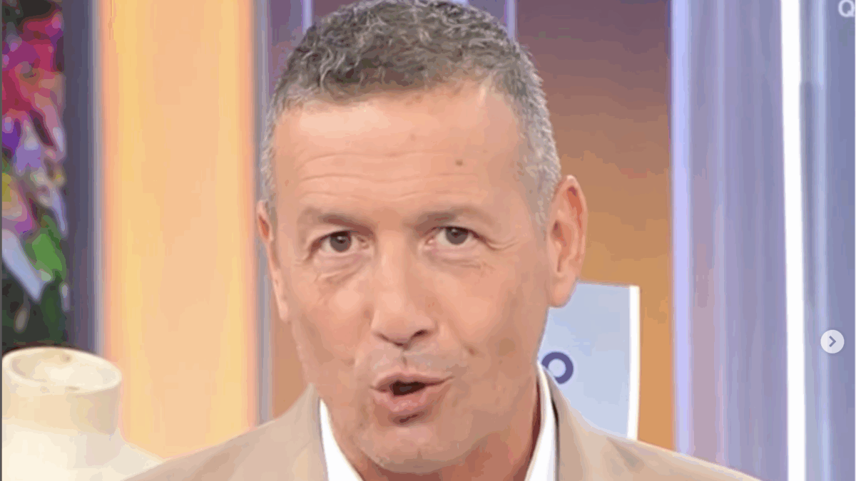“Dire che ho lanciato Checco Zalone forse è eccessivo, ma è vero che lo presentai quando era sconosciuto. Purtroppo non mi ha mai offerto un cameo, ci speravo”: parla Alessandro Greco