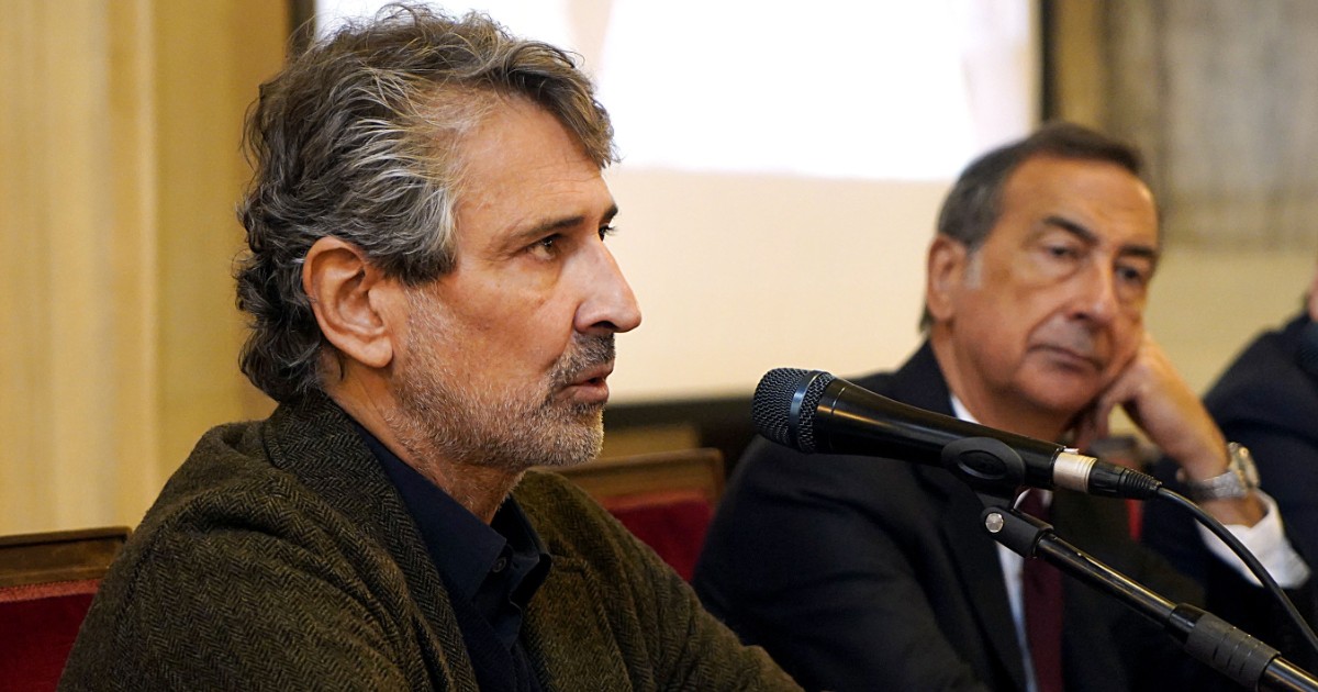 Inchiesta sull’Urbanistica a Milano, chiesti 6 arresti: ci sono l’assessore Giancarlo Tancredi e l’imprenditore Manfredi Catella Inchiesta sull’Urbanistica a Milano, chiesti 6 arresti: ci sono l’assessore Giancarlo Tancredi e l’imprenditore Manfredi Catella