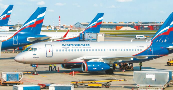 Superjet, bloccata la vendita del  socio russo di Leonardo