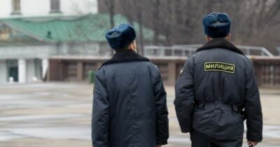 Copertina di Russia, la polizia di Rostov sarà rimborsata per aver rifiutato tangenti: “Somma pari alla mazzetta offerta”