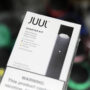 Copertina di Via libera Fda Usa alle e-cig Juul, la società accusata di aver indotto al fumo milioni di adolescenti
