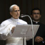 Copertina di Raid israeliano sulla Sacra Famiglia a Gaza, il Papa chiede la tregua. Il Vaticano rafforza il lavoro di diplomazia