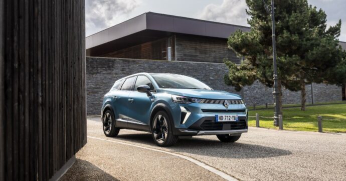 Renault Symbioz Full Hybrid, il suv che parla il linguaggio della città