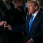 Copertina di Trump chiede a Coca-Cola di cambiare dolcificante: da sciroppo di mais a zucchero di canna