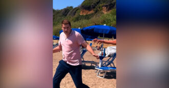 Copertina di “Aggrediti perché abbiamo rimosso il cartello ‘spiaggia privata’”: la video-denuncia del presidente di +Europa Hallissey