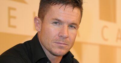 Copertina di Morto Felix Baumgartner: precipitato in una piscina a Porto Sant’Elpidio. Era famoso per il suo lancio dalla stratosfera