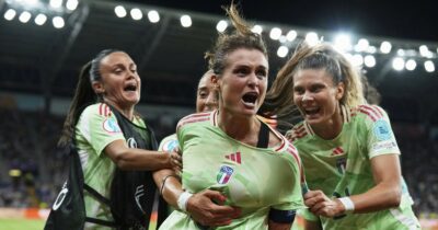 Copertina di Europei femminili, immensa Girelli: la sua doppietta porta l’Italia in semifinale dopo 28 anni. E c’è un parallelismo con il 1997 che fa ben sperare