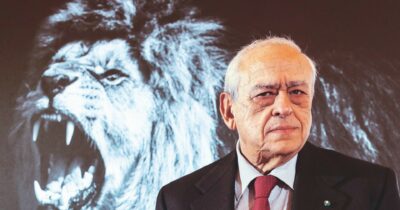 Copertina di Mediobanca: “Mps vuol far pagare ai nostri azionisti i rischi dei suoi piani”