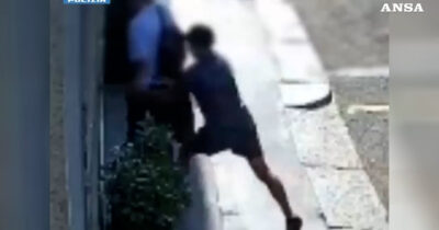 Copertina di Milano, scippa un orologio da 300mila euro a un imprenditore turco: ecco come ha agito – Video