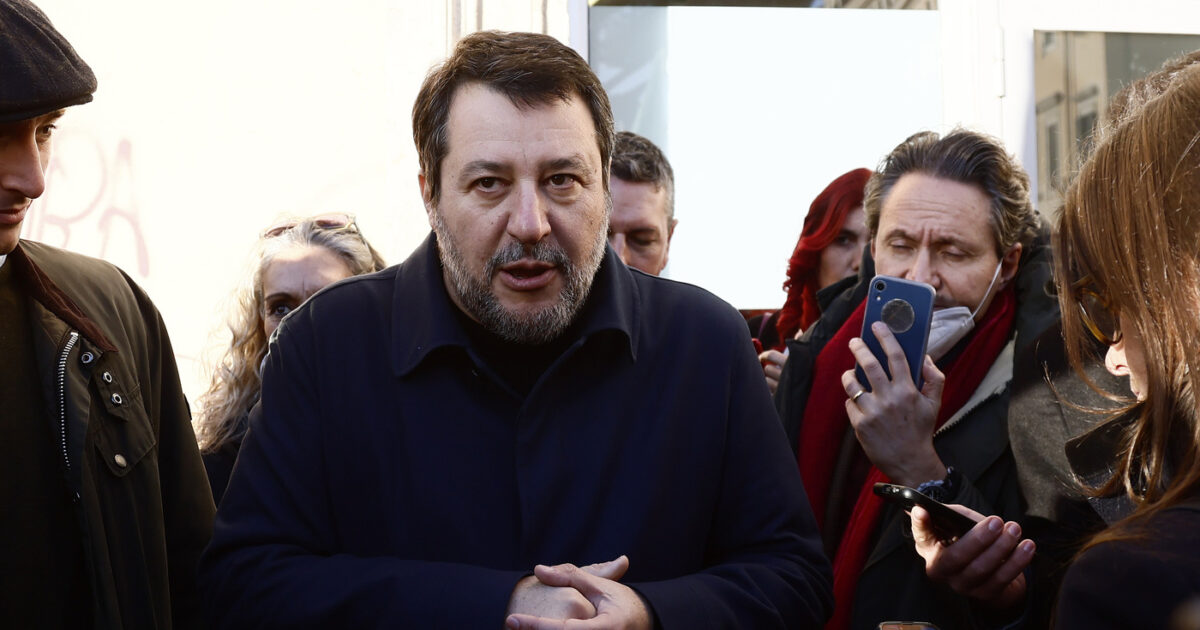 Open arms, i pm impugnano la sentenza direttamente in Cassazione: “Errori di diritto nell’assoluzione di Salvini”