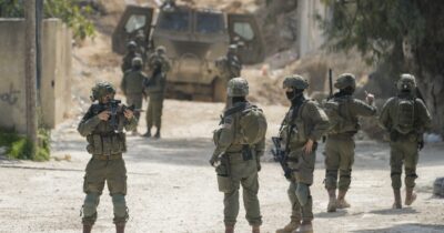 Copertina di Soldati israeliani sparano e uccidono un ragazzo di 13 anni in Cisgiordania. Picchiato il padre