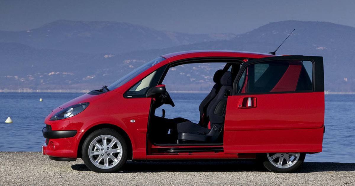 1007 vent8217anni fa la rivoluzione firmata pininfarina peugeot e la citycar con le porte scorrevoli