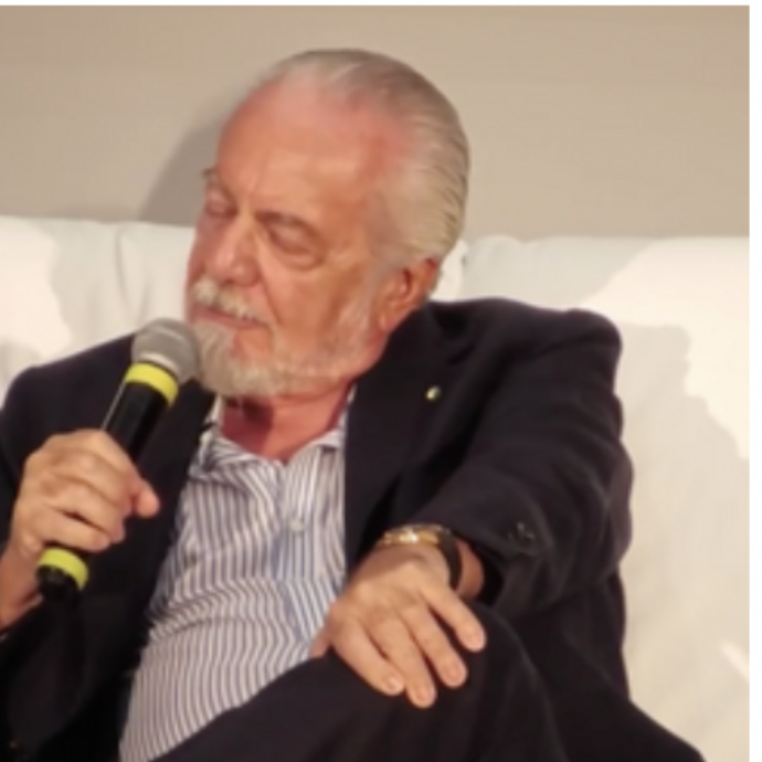 “L’intelligenza Artificiale mi arrapa da morire, me la scoper** ogni secondo”: così Aurelio De Laurentiis al Giffoni. I commenti: “Ma è un Festival per ragazzi”, “Che è ‘sta cafonata?”