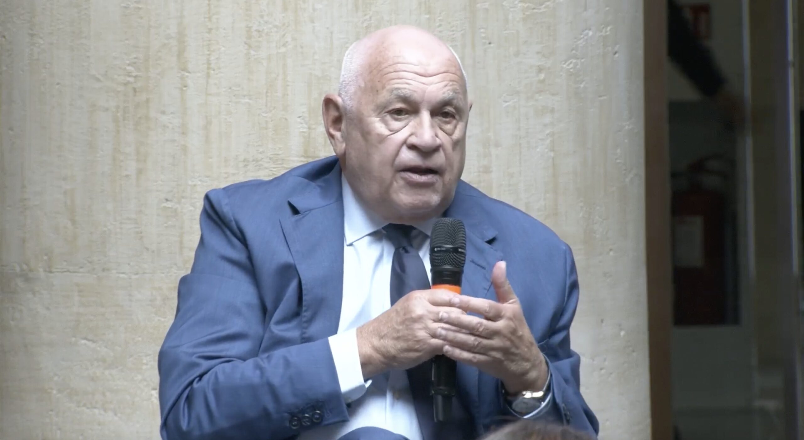 Nordio contro la magistratura: “Aggressioni per bloccare la separazione delle carriere. Il primo nel mirino sono io” Nordio contro la magistratura: “Aggressioni per bloccare la separazione delle carriere. Il primo nel mirino sono io”