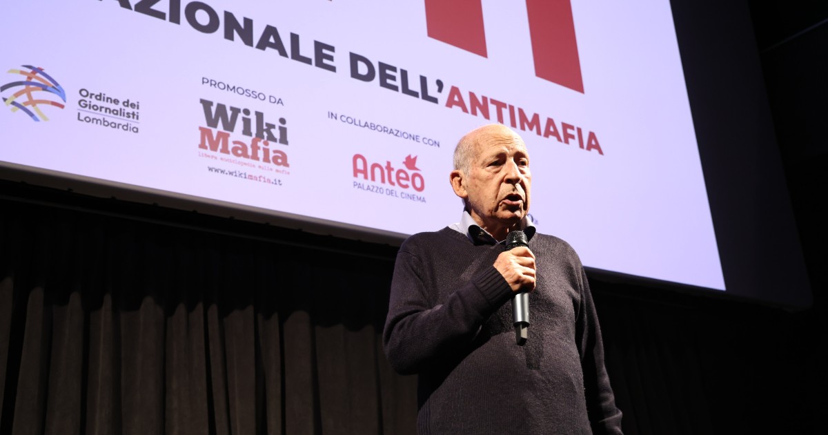 Via d’Amelio, Salvatore Borsellino: “L’intervista di mio fratello su Berlusconi e Dell’Utri? È una delle cause che hanno accelerato la strage” Via d’Amelio, Salvatore Borsellino: “L’intervista di mio fratello su Berlusconi e Dell’Utri? È una delle cause che hanno accelerato la strage”