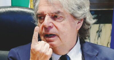 Copertina di Brunetta chiude il Cnel ad agosto: tutti in ferie forzate