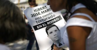 Uitwisseling tussen VS en Venezuela: migranten keren terug naar Caracas in ruil voor politieke gevangenen. Maar Alberto Trentini is vermist.