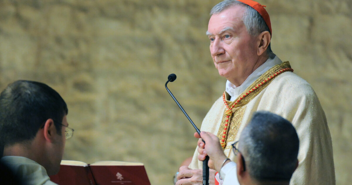Raid di Israele sulla chiesa di Gaza, Parolin: “Legittimo dubitare che sia stato un errore. Netanyahu parla di tregua vicina? Vorrei crederlo” Raid di Israele sulla chiesa di Gaza, Parolin: “Legittimo dubitare che sia stato un errore. Netanyahu parla di tregua vicina? Vorrei crederlo”