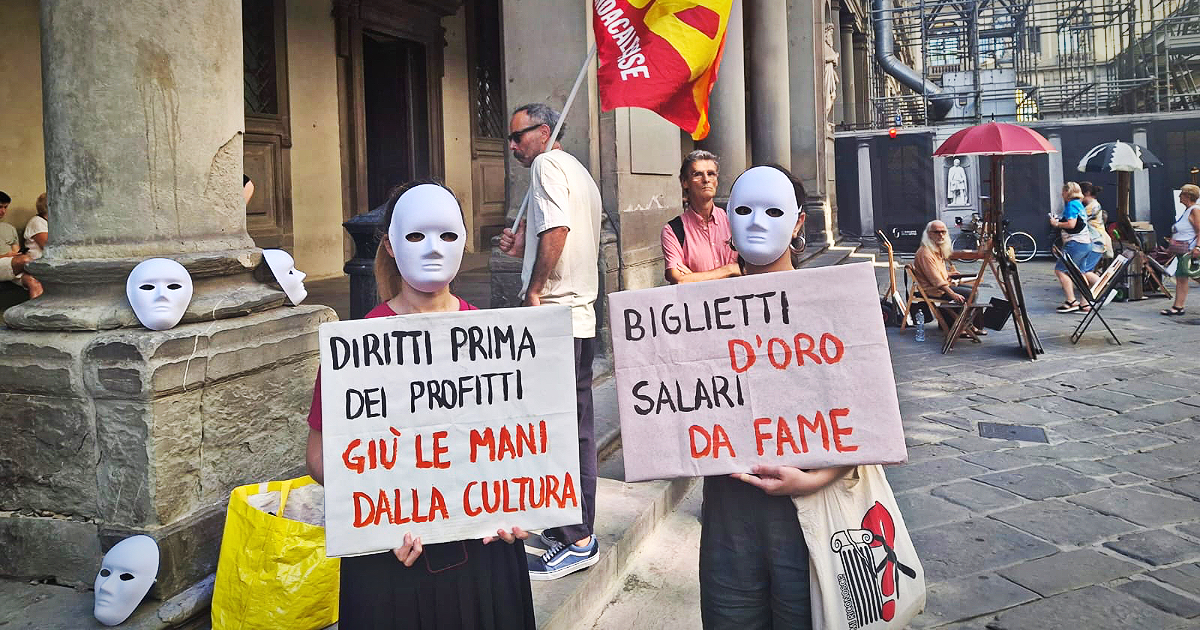 Firenze, “culla dello sfruttamento”. Agli Uffizi la protesta dei lavoratori della cultura: “Condizioni indegne” Firenze, “culla dello sfruttamento”. Agli Uffizi la protesta dei lavoratori della cultura: “Condizioni indegne”