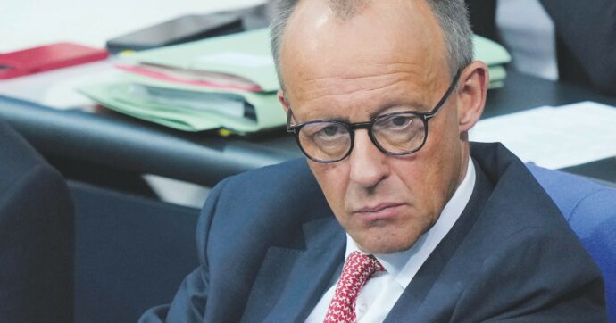 Merz paga gli Usa e intanto manda a Kiev i suoi Patriot