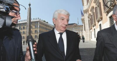 Copertina di “Mafia e Berlusconi, la fonte dello scoop era De Gennaro”