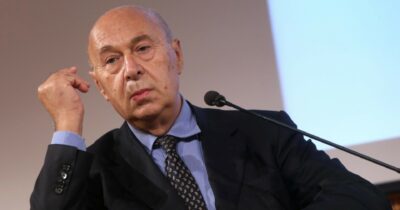 Copertina di “Vanno abbattuti”. Da Mieli a Cattaneo a Coldiretti: ecco la carica di tagliatori di ulivi