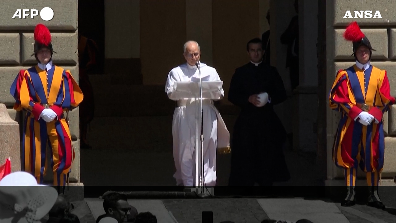 “Stop alla barbarie della guerra, sia raggiunta una soluzione di pace”: le parole del Papa all’Angelus “Stop alla barbarie della guerra, sia raggiunta una soluzione di pace”: le parole del Papa all’Angelus