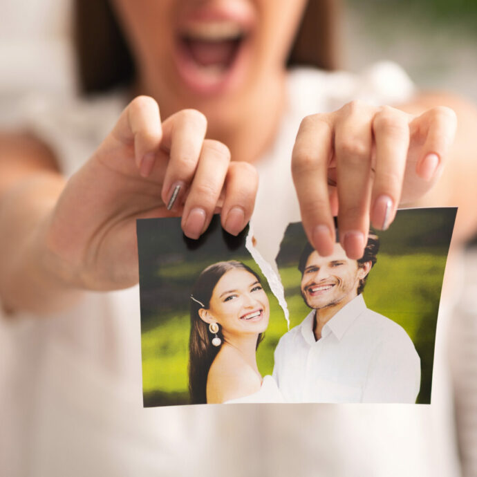 “Per dimenticare l’ex ci vogliono almeno 4 anni, 8 per un distacco emotivo completo”: il nuovo studio misura i “tempi biologici” del cuore (e del cervello)