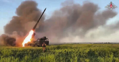 Copertina di Minacce nucleari tra Trump e Medvedev: arrivati in Ucraina i sottomarini Usa. Ma Mosca chiarisce: “Sulla politica estera decide Putin”