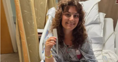 Copertina di “Due centimetri più a sinistra e sarei morta”: parla Alex Kaus, la bagnina impalata dall’asta di un ombrellone in spiaggia