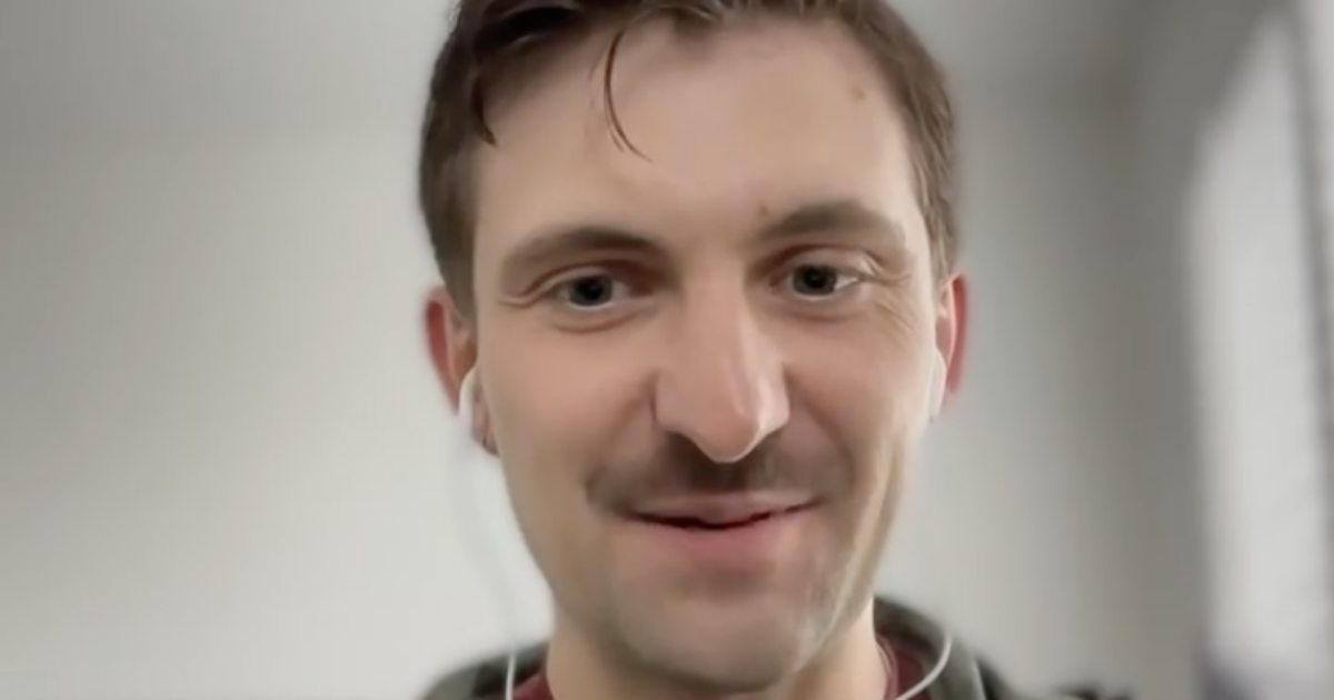 “In volo non stavo bene. Ho pensato al suicidio, mi sono curato e sono tornato a pilotare aerei. I colleghi non parlano per paura”: l’esperienza di Troy Merritt