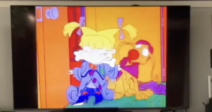 “I miei quattro figli hanno guardato i cartoni animati degli Anni 90 per una settimana: non potevo credere all’enorme impatto”: la storia di Ariel Shearer – VIDEO