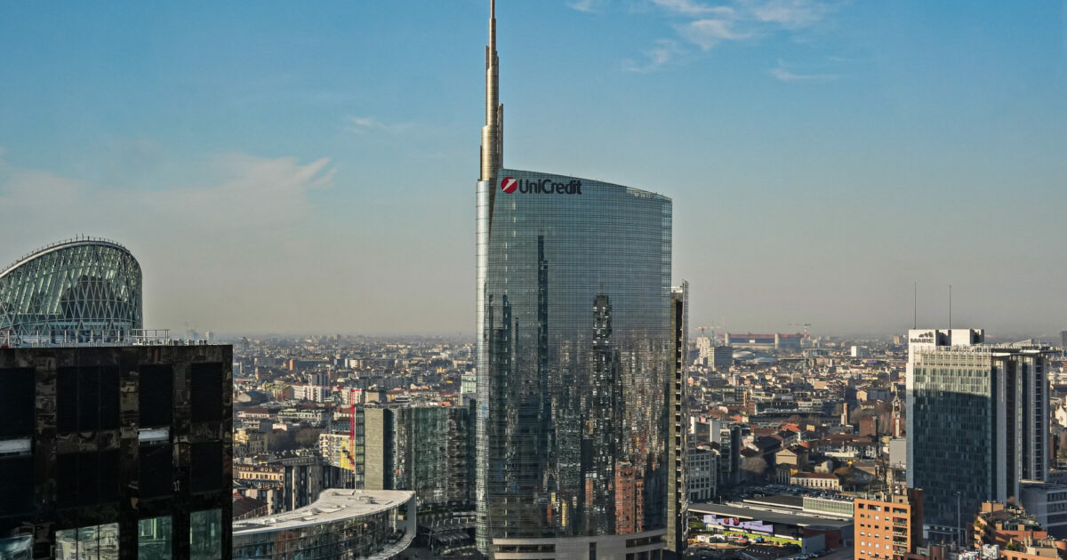 La Consob sospende per altri 30 giorni l’offerta di Unicredit su Banco Bpm