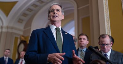 Copertina di Usa, Bessent: “A breve una serie di accordi commerciali”. Da lunedì nuovi incontri con la Cina