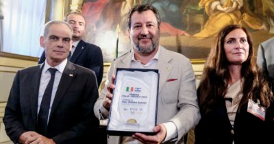 Copertina di Salvini premiato dall’amico di Bibi: “Sto con Israele, una realtà pacifica”