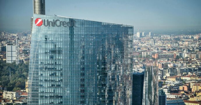 UniCredit molla Bpm: il governo l’ha costretta al passo indietro