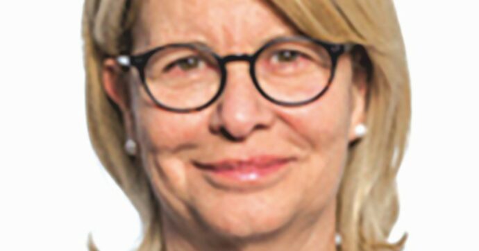 Sottosegretaria tiene famiglia: il figlio di Savino nel cda del teatro