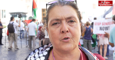 Copertina di Presidio per Francesca Albanese a Roma: “Serve protezione diplomatica”. Contestato il ministro Tajani