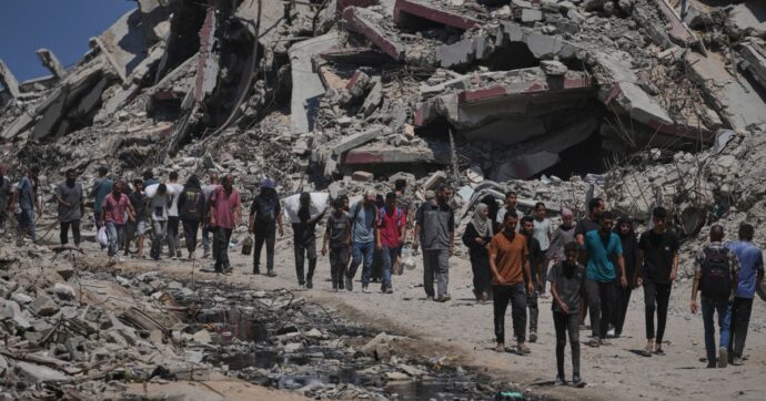 Gaza, oltre 100 ong denunciano una carestia di massa: “I nostri colleghi e coloro che assistiamo stanno morendo”