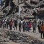 Copertina di La strage di Gaza? “Un danno collaterale”. La frase sulla rivista Il Mulino fa arrabbiare i soci: “Che fine miserabile…”