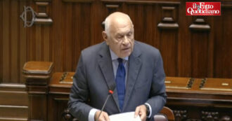 Copertina di Nordio: “Nessuna menzogna al Parlamento su Almasri”. E il Pd chiede “verità” sul caso