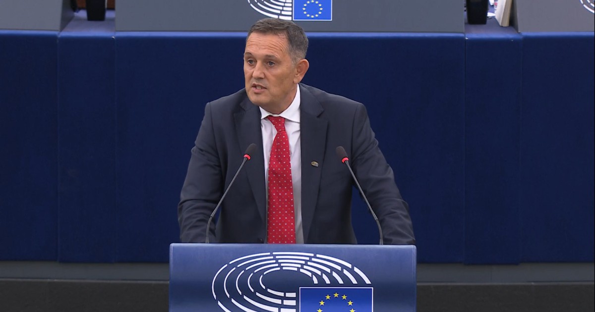 ue eurodeputato minaccia azioni legali contro von der leyen false le accuse di ingerenza di mosca sulla mozione di sfiducia