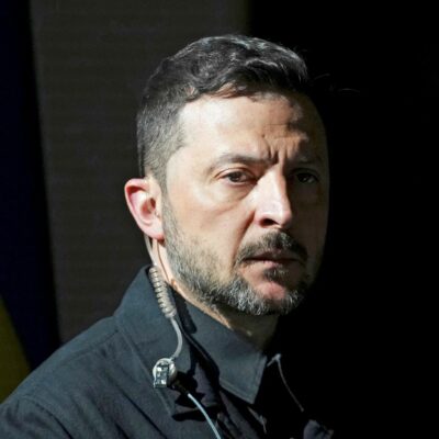 Copertina di Zelensky, gimcana tra i guai: batoste, censure e “congiure”