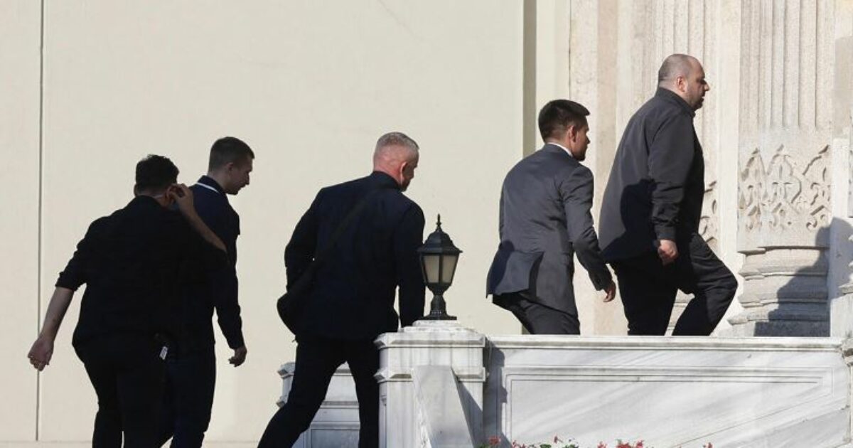 Negoziati Russia Ucraina: accordo a Istanbul per scambio di prigionieri. Ma nessun progresso sul cessate il fuoco Negoziati Russia Ucraina: accordo a Istanbul per scambio di prigionieri. Ma nessun progresso sul cessate il fuoco