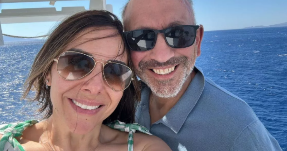 “Una volta al mese sentivo odore caramello, non pensavo fosse il sintomo di qualcosa di così grave”: la storia di Costas Fantis, colpito da un tumore al cervello