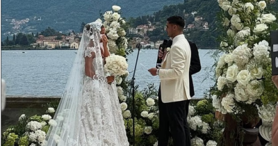 Copertina di Lei arriva all’altare, lo sposo la guarda e poi sbotta davanti a tutti: “Ca**o”. Il video è virale e scatena l’indignazione: “Ha rovinato il momento”