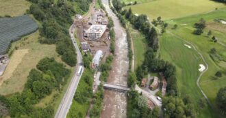 Copertina di Alluvione in Alto Adige, frane e smottamenti in Val Passiria: i danni visti dal drone – Video