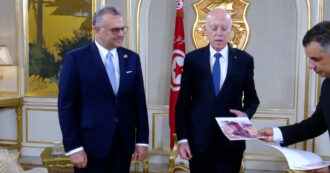 Copertina di Il presidente tunisino mostra al consigliere di Trump le immagini dei bimbi “in agonia” di Gaza