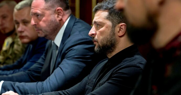 Anti-corruzione:  Zelensky ha contro pure 48 deputati